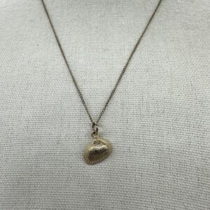 VTG Avery 14K Yellow Gold Large Clam Shell Pendant‎ Necklace 19"